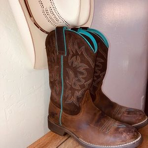 ARIAT WOMEN'S DELILAH WESTERN BOOTS